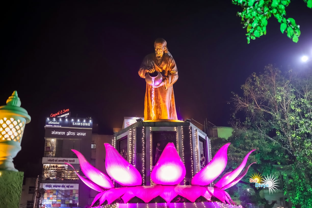 Shirdi Sai Baba Temple Maharashtra